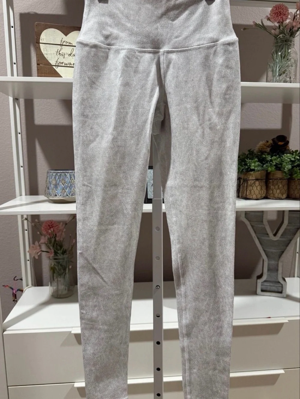 ALO Yoga Light Grey High-Waist Ribbed Leggings
